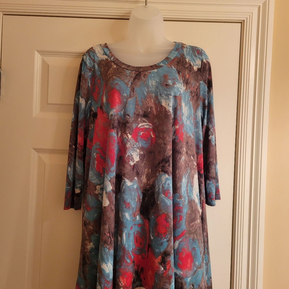 Tunic - Picture 1 of 2